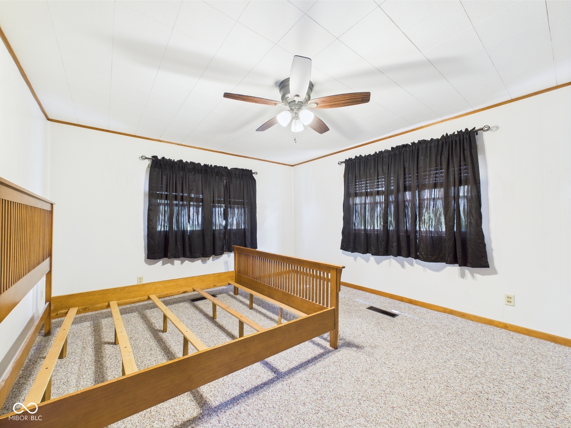 238 South Jefferson Street Pendleton, IN 46064 - Photo 13 of 31