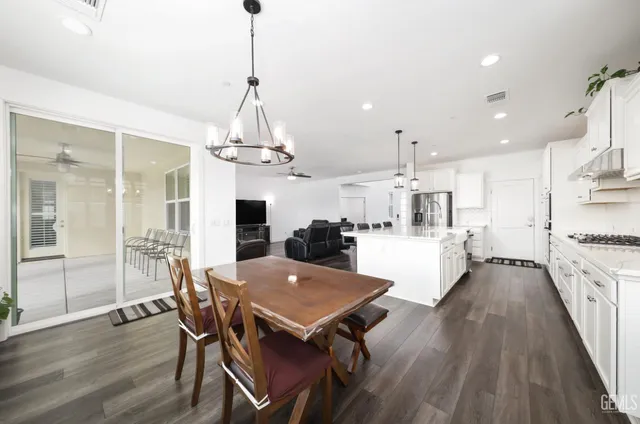 $625,000 | Undisclosed Address, Bakersfield, CA 93311