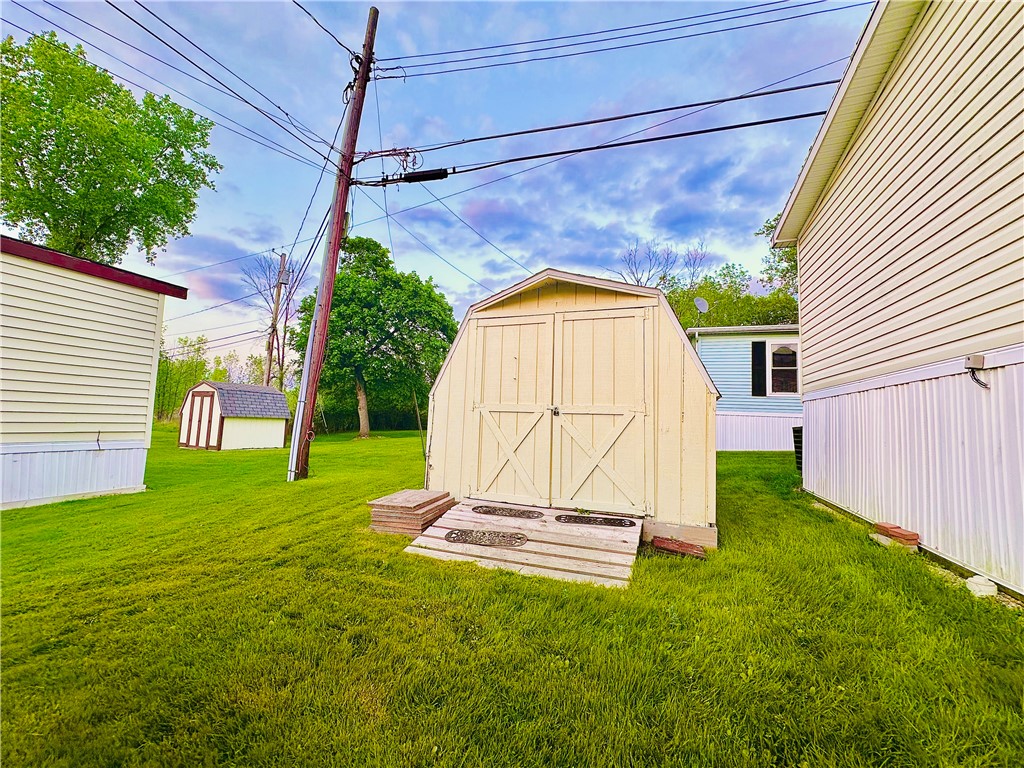 898 Ridge Road Webster, NY 14580 - Photo 8 of 33