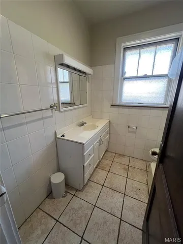 $1,550 | 5218 Holly Hills Avenue, Unit 2, St. Louis, MO 63109