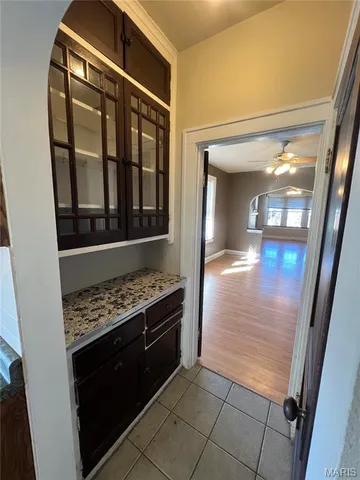 $1,550 | 5218 Holly Hills Avenue, Unit 2, St. Louis, MO 63109