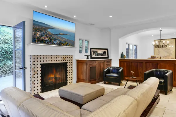 $8,250,000 | 1493 Sycamore Canyon Road, Santa Barbara, CA 93108