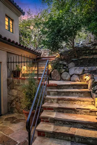 $8,250,000 | 1493 Sycamore Canyon Road, Santa Barbara, CA 93108