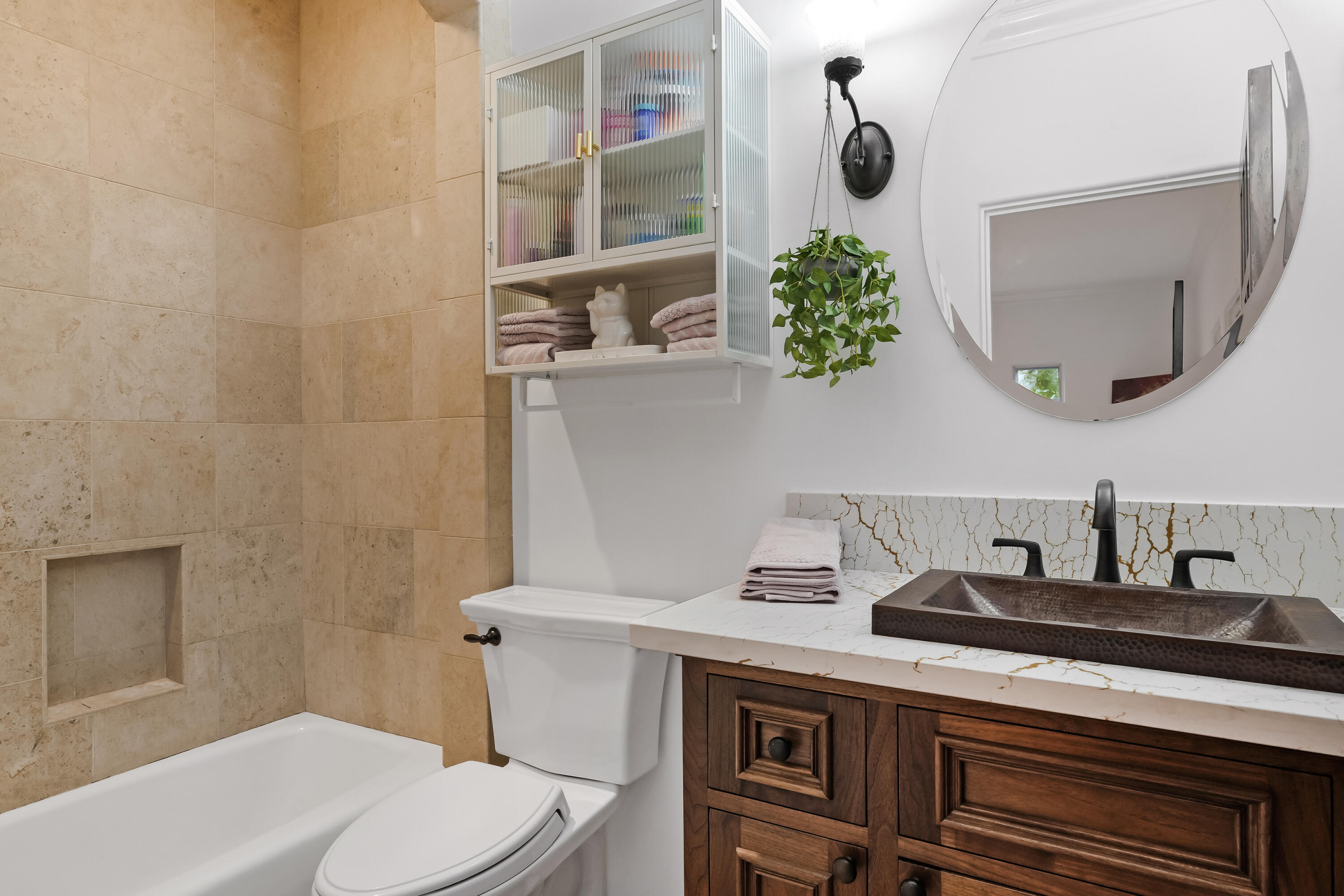 1493 Sycamore Canyon Road Santa Barbara, CA 93108 - Photo 44 of 78 En Suite Bathroom