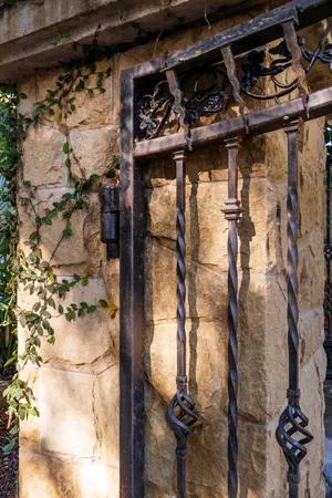 $8,250,000 | 1493 Sycamore Canyon Road, Santa Barbara, CA 93108