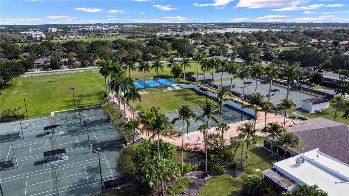 13334 Polo Club Road, Unit 236 Wellington, FL 33414 - Photo 9 of 23 Tennis:Fitness Aerial 3