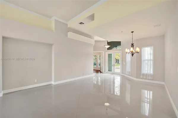$6,800 | 8006 North Savannah Circle, Davie, FL 33328
