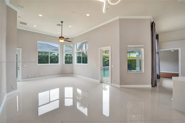 $6,800 | 8006 North Savannah Circle, Davie, FL 33328