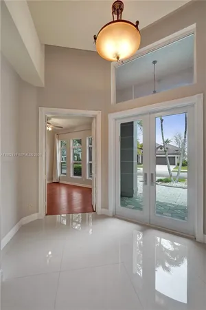 $6,800 | 8006 North Savannah Circle, Davie, FL 33328