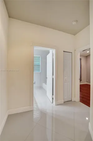 $6,800 | 8006 North Savannah Circle, Davie, FL 33328