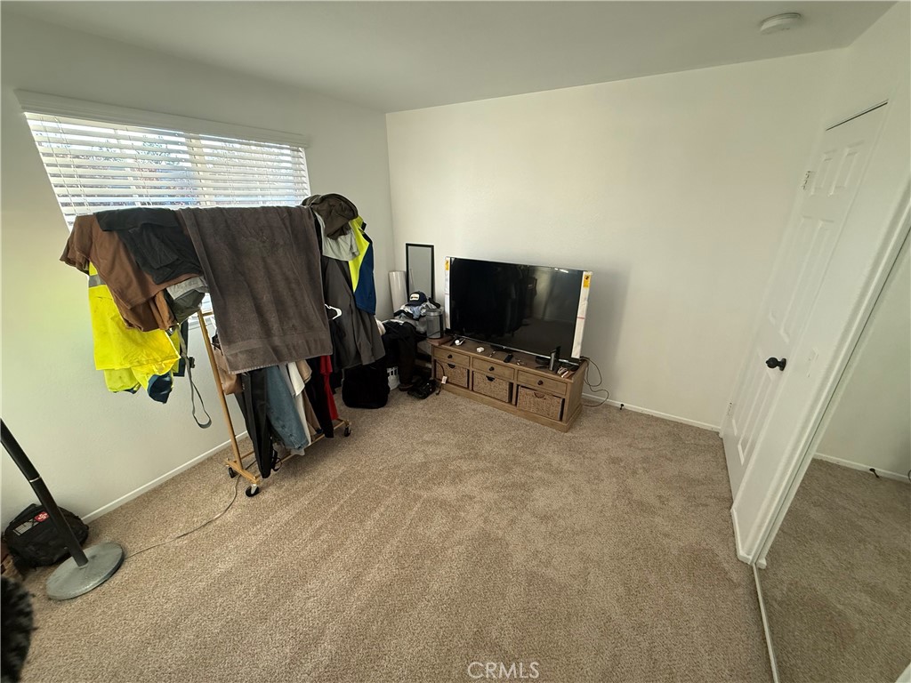 29162 Hydrangea Street Murrieta, CA 92563 - Photo 20 of 46 a view of workspace with gym equipment