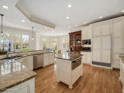 $1,650,000 | 4 Henneberry Lane, Golf, IL 60029