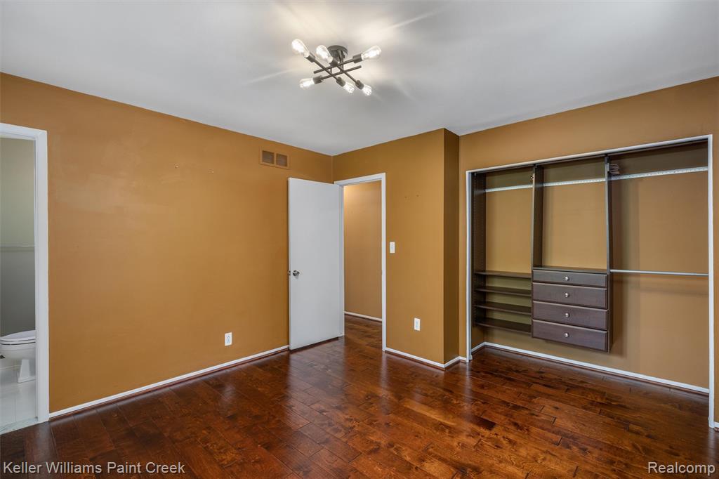800 Lockwood Road Royal Oak, MI 48067 - Photo 13 of 27 Gallery Image 13
