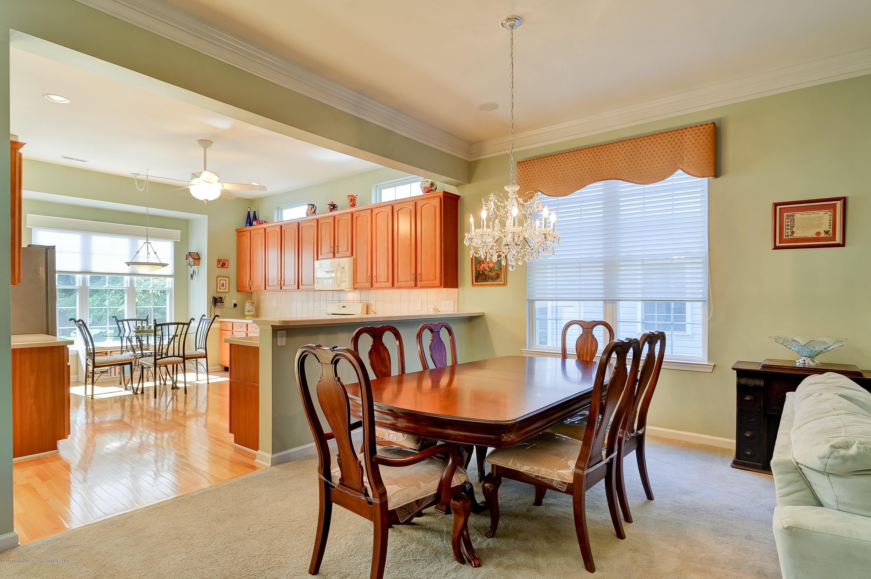 6 Shoal Road Jackson, NJ 08527 - Photo 8 of 35 008_Dining