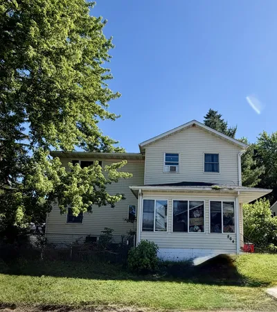 $135,000 | 864 Fountain Street, Fountain City, WI 54629