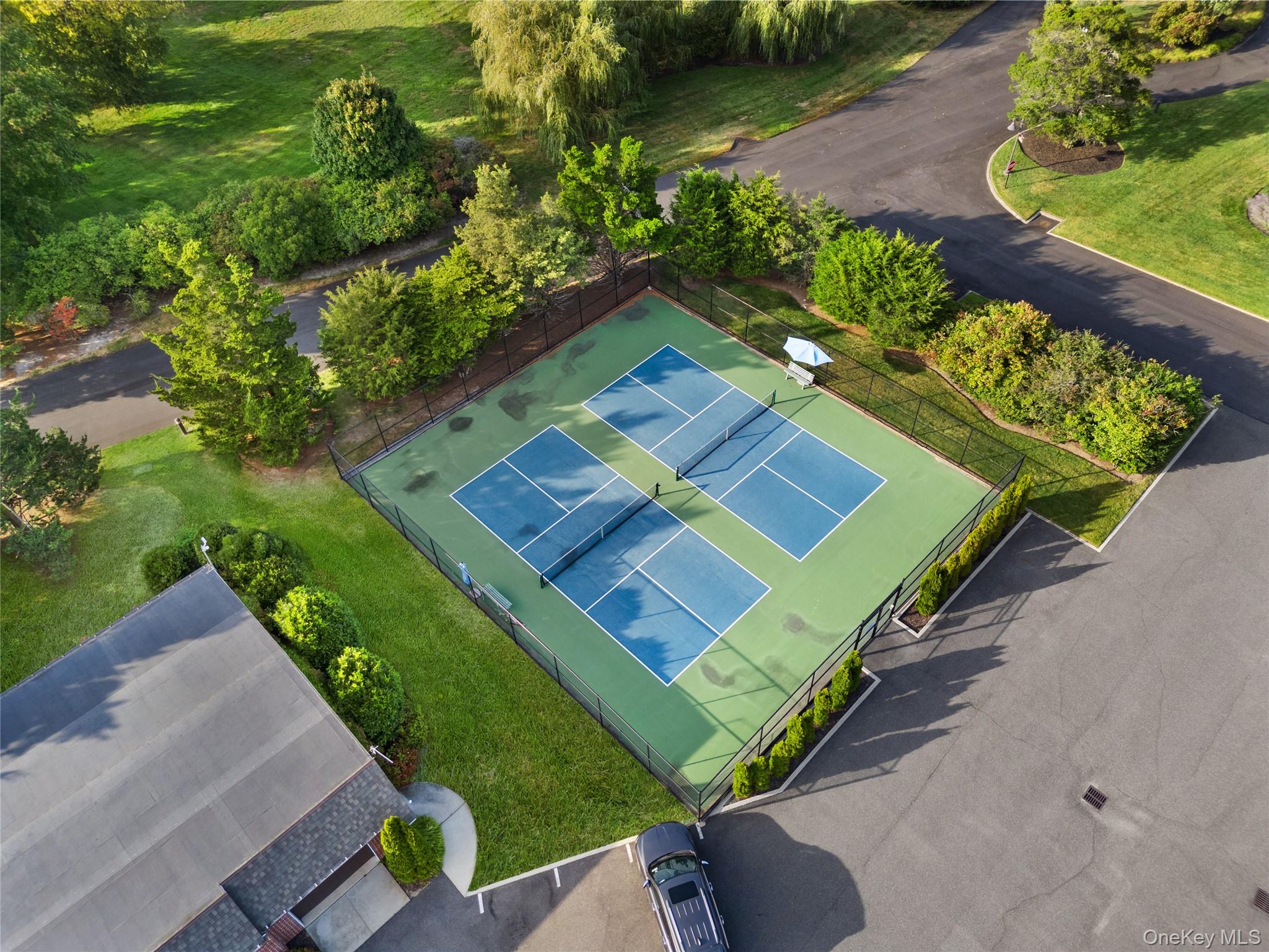 282 Helm Lane Bay Shore, NY 11706 - Photo 42 of 48 an aerial view of a house