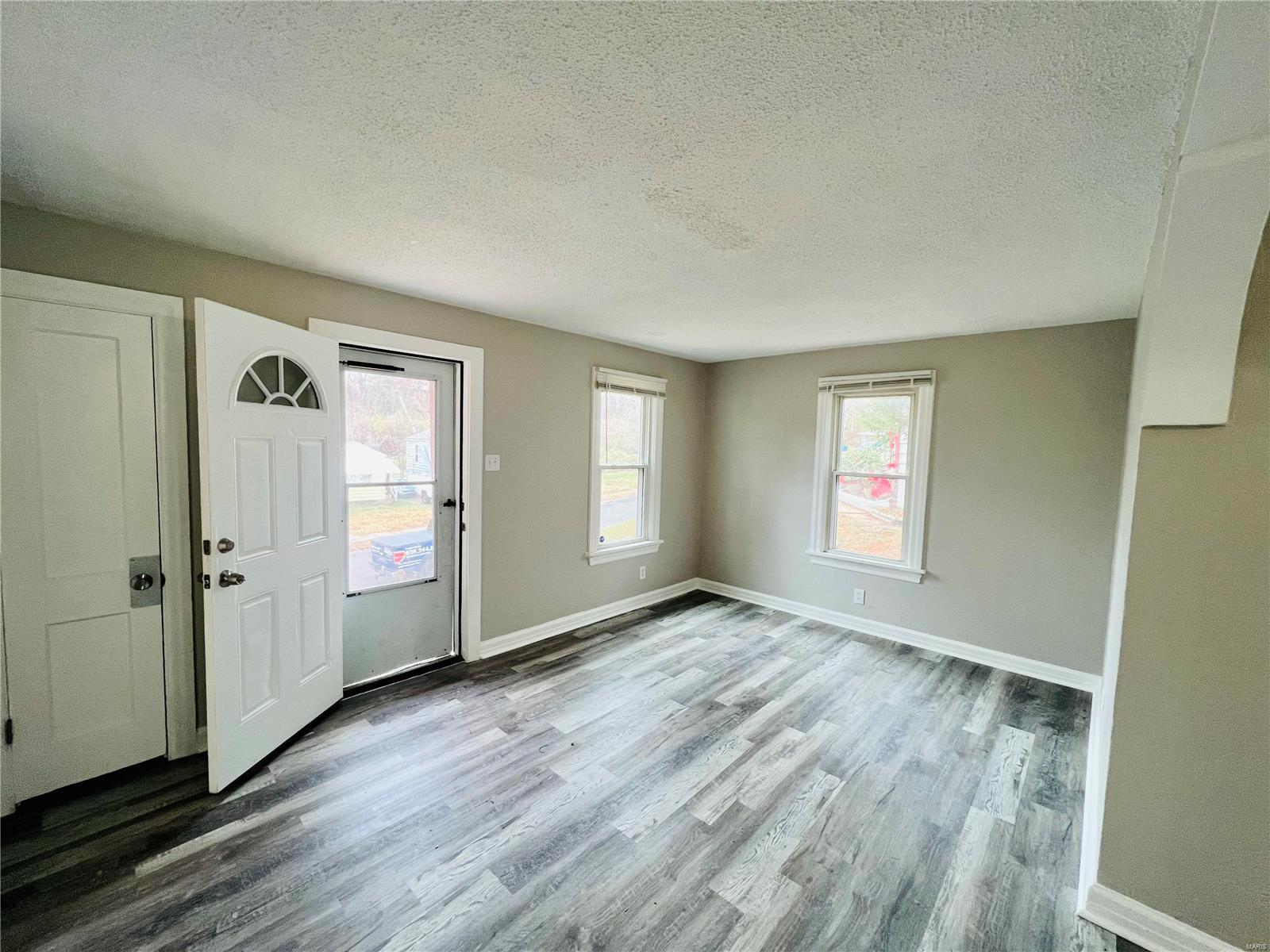 2516 Tyrell Drive St. Louis, MO 63136 - Photo 4 of 19