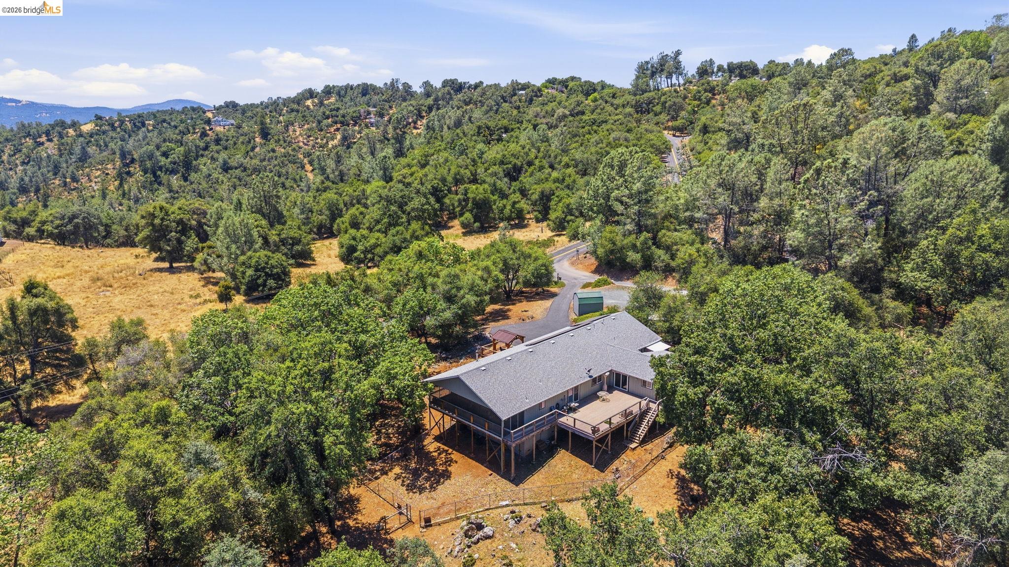 18223 Hershey Road East Tuolumne, CA 95379 - Photo 32 of 34