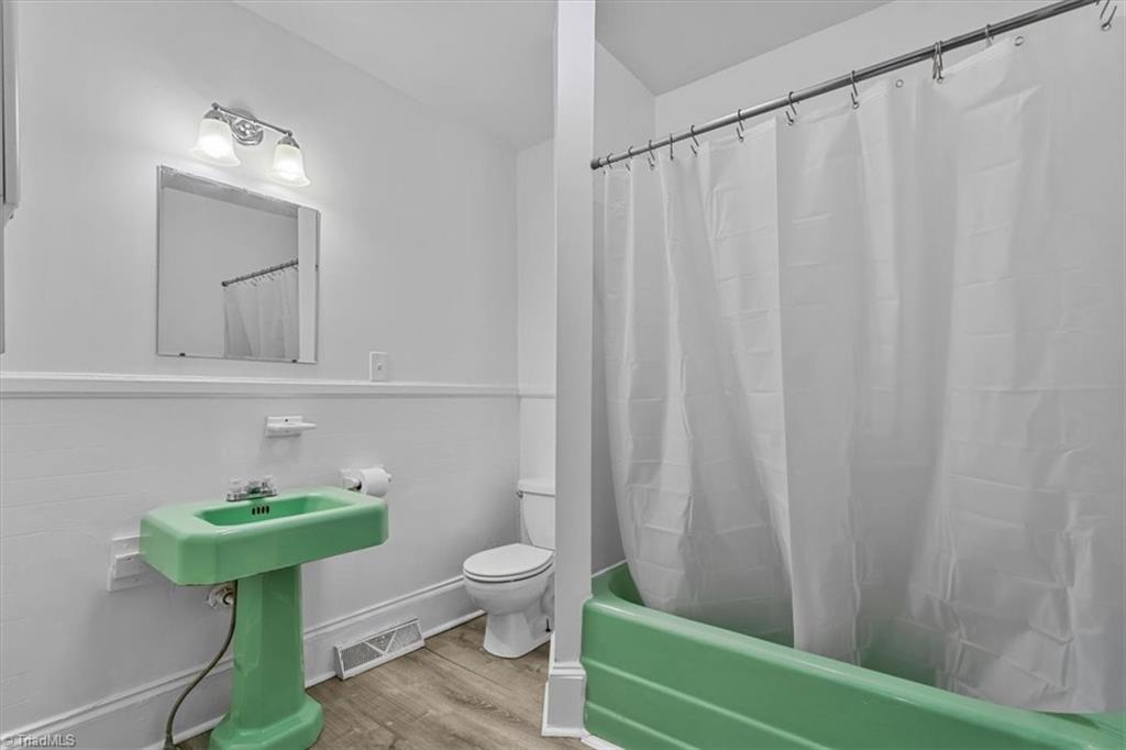 408 Hodgin Street High Point, NC 27262 - Photo 21 of 27 Gallery Image 21