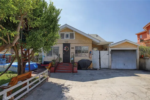 a view of outdoor space