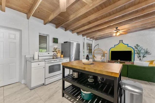 $4,700 | 3101 Southwest 16th Street, Fort Lauderdale, FL 33312