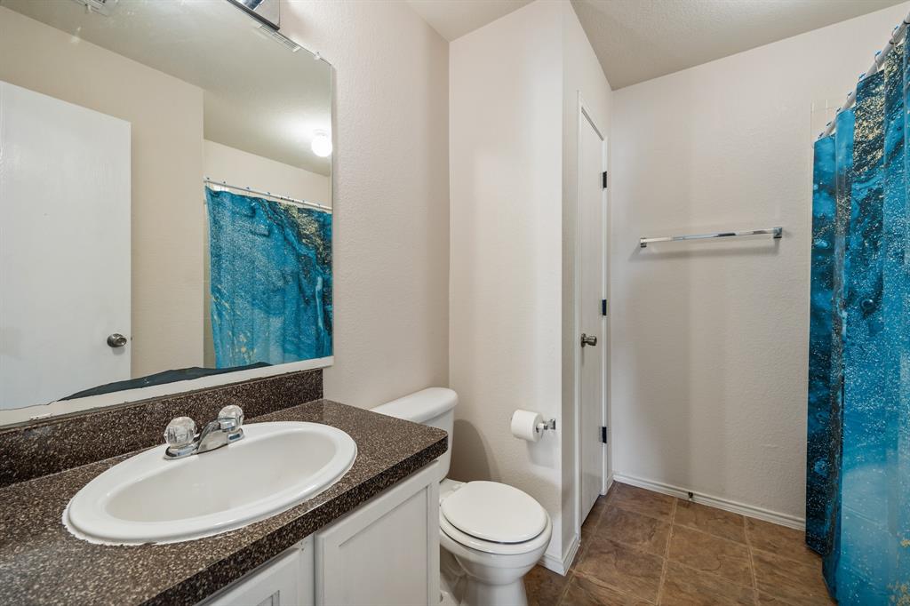 1812 Wind Dancer Trail Fort Worth, TX 76131 - Photo 18 of 27