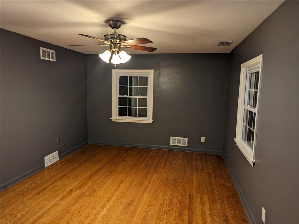 185 Paxton Road Irondequoit, NY 14617 - Photo 11 of 19 Bedroom 1