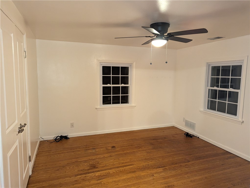 185 Paxton Road Irondequoit, NY 14617 - Photo 13 of 19 Bedroom 2