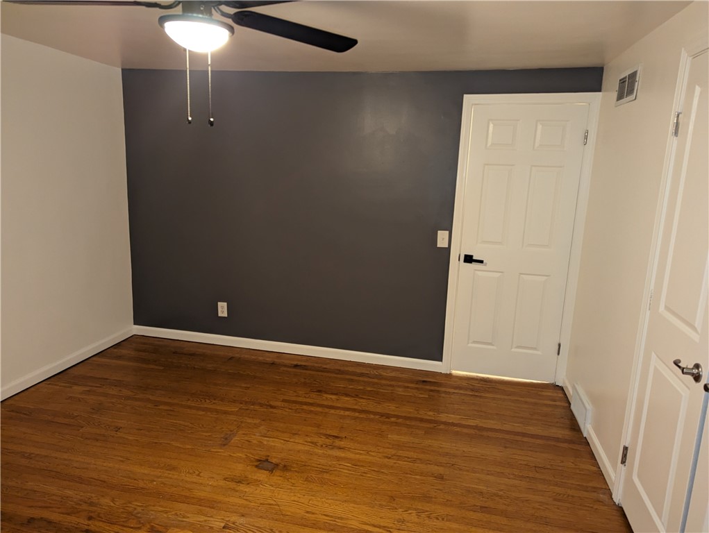 185 Paxton Road Irondequoit, NY 14617 - Photo 14 of 19 Bedroom 2