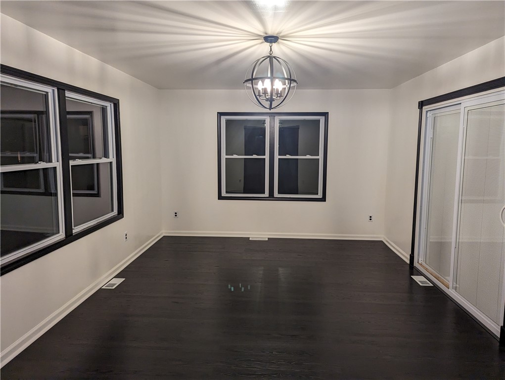 185 Paxton Road Irondequoit, NY 14617 - Photo 4 of 19 Family Room