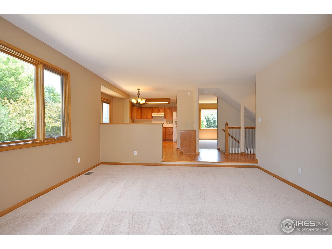 1516 Silvergate Road Fort Collins, CO 80526 - Photo 10 of 25 Family room