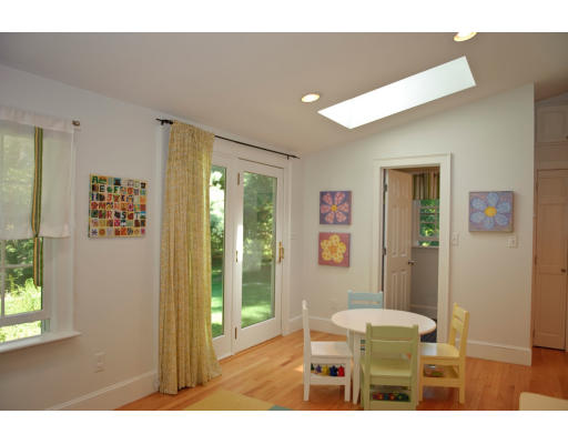 7 Butler Road Hingham, MA 02043 - Photo 12 of 22 Gallery Image 12