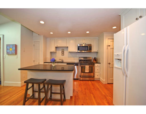 7 Butler Road Hingham, MA 02043 - Photo 9 of 22 Gallery Image 9