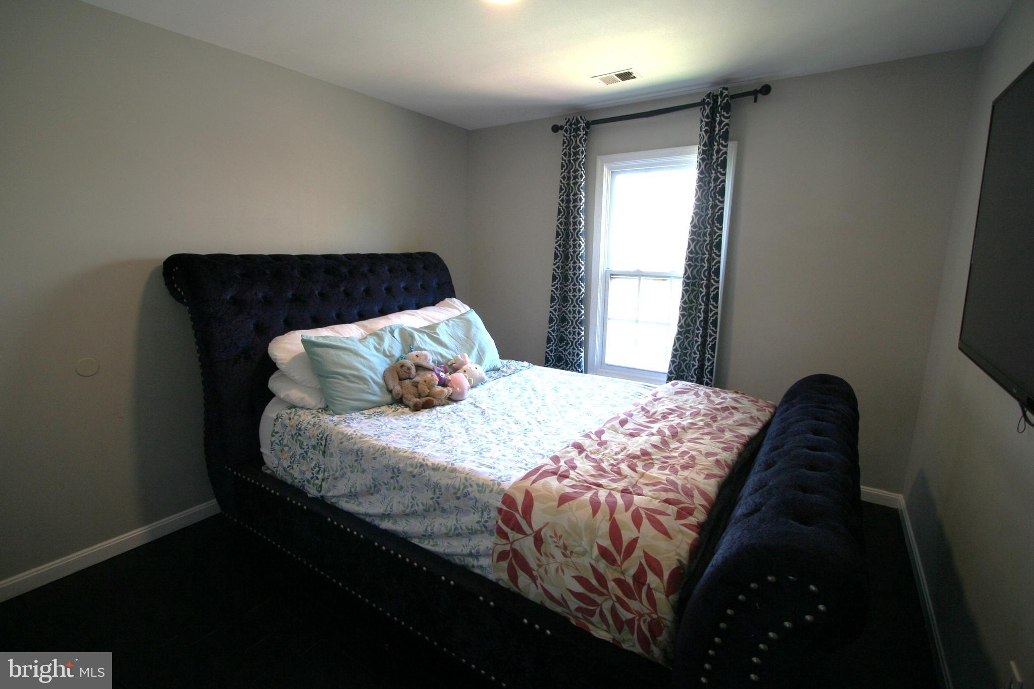 13017 Broadmore Road Silver Spring, MD 20904 - Photo 31 of 79 Bedroom 4
13' x 11'