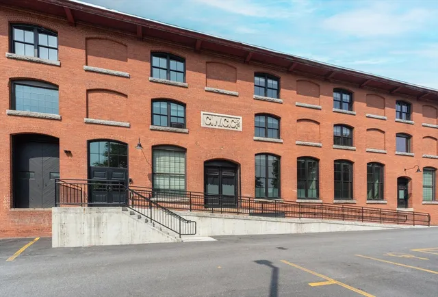 $364,000 | 55 Sterling Street, Unit 312, Clinton, MA 01510