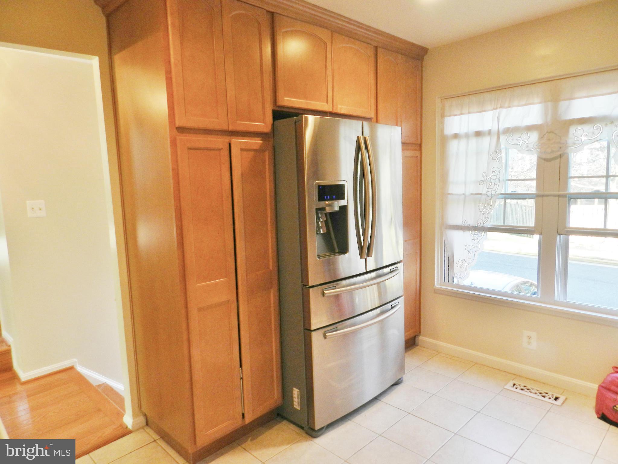 8810 Ridge Hollow Court Springfield, VA 22152 - Photo 2 of 30 Kitchen
