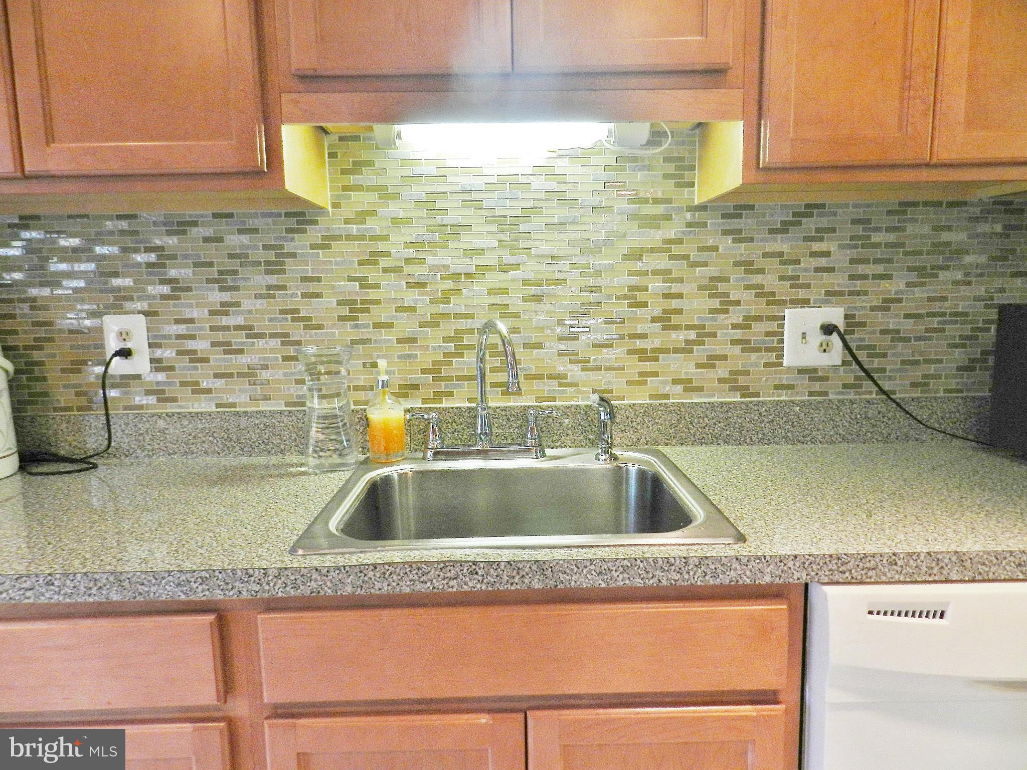 8810 Ridge Hollow Court Springfield, VA 22152 - Photo 4 of 30 Kitchen