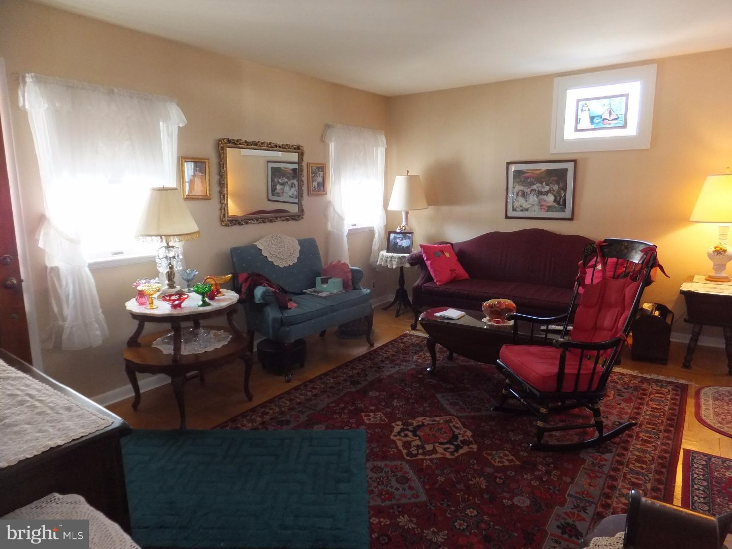 33 St Dunstans Road Hatboro, PA 19040 - Photo 5 of 22