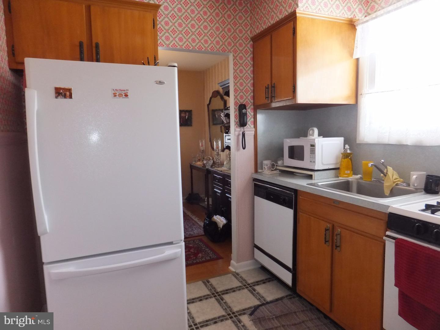 33 St Dunstans Road Hatboro, PA 19040 - Photo 9 of 22
