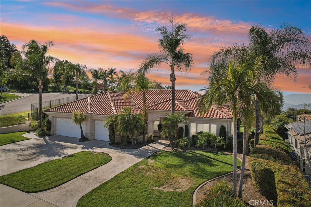 5965 Vía Loma Riverside, CA 92506 - Photo 2 of 41 a view of a garden