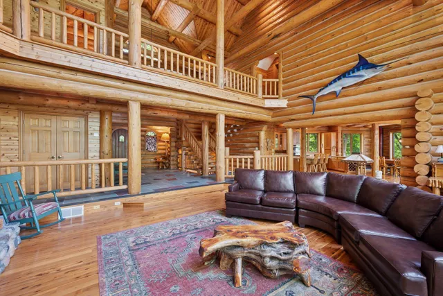 $4,900,000 | 6070 Pilger Avenue Northwest, Annandale, MN 55302