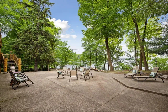 $4,900,000 | 6070 Pilger Avenue Northwest, Annandale, MN 55302