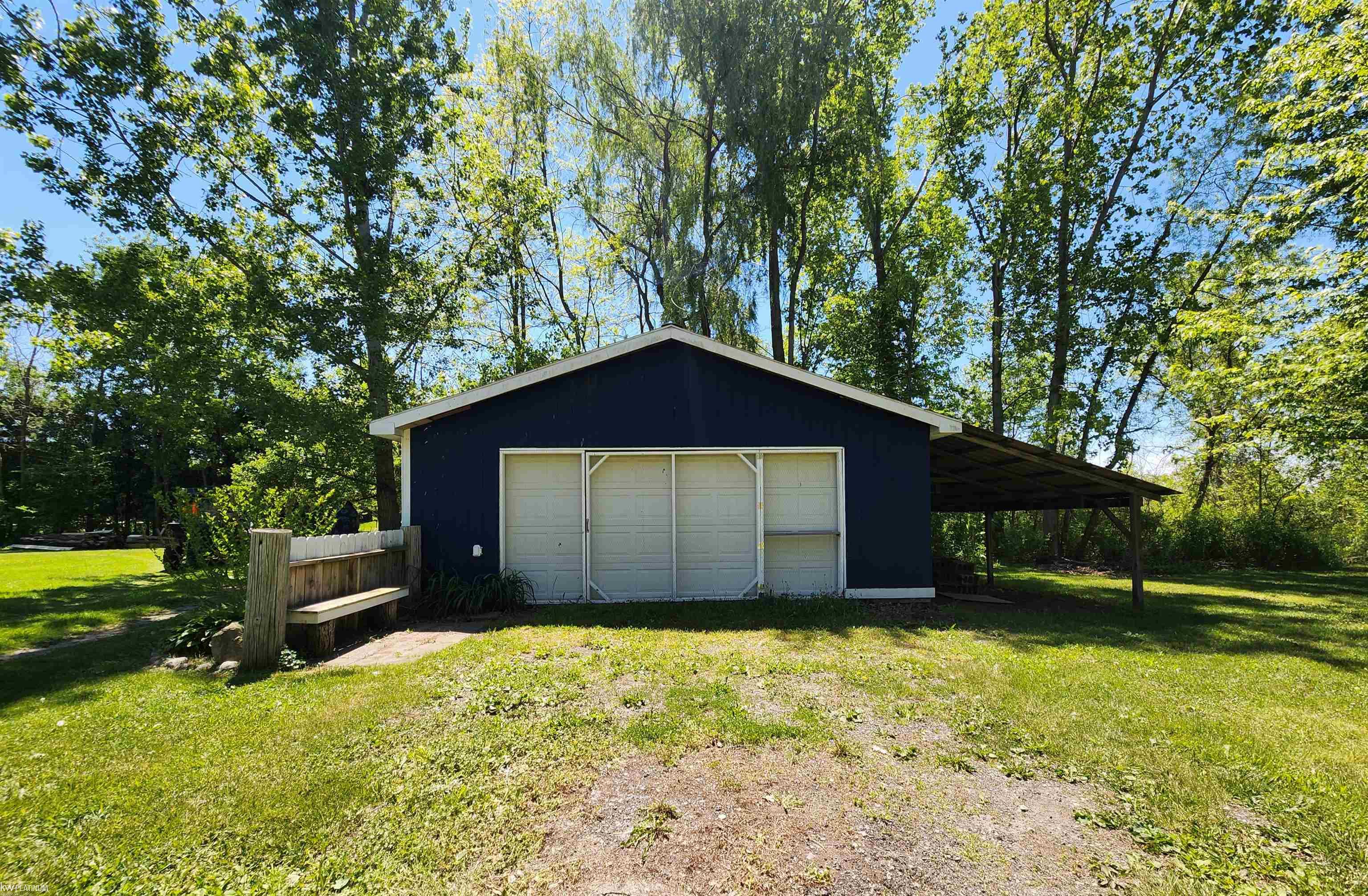 5045 Parker Road Fort Gratiot, MI 48059 - Photo 13 of 16