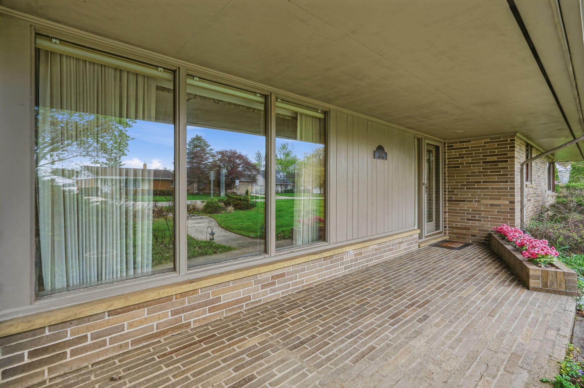 509 Mills Road Saline, MI 48176 - Photo 2 of 45 54-web-or-mls-Mills Rd54