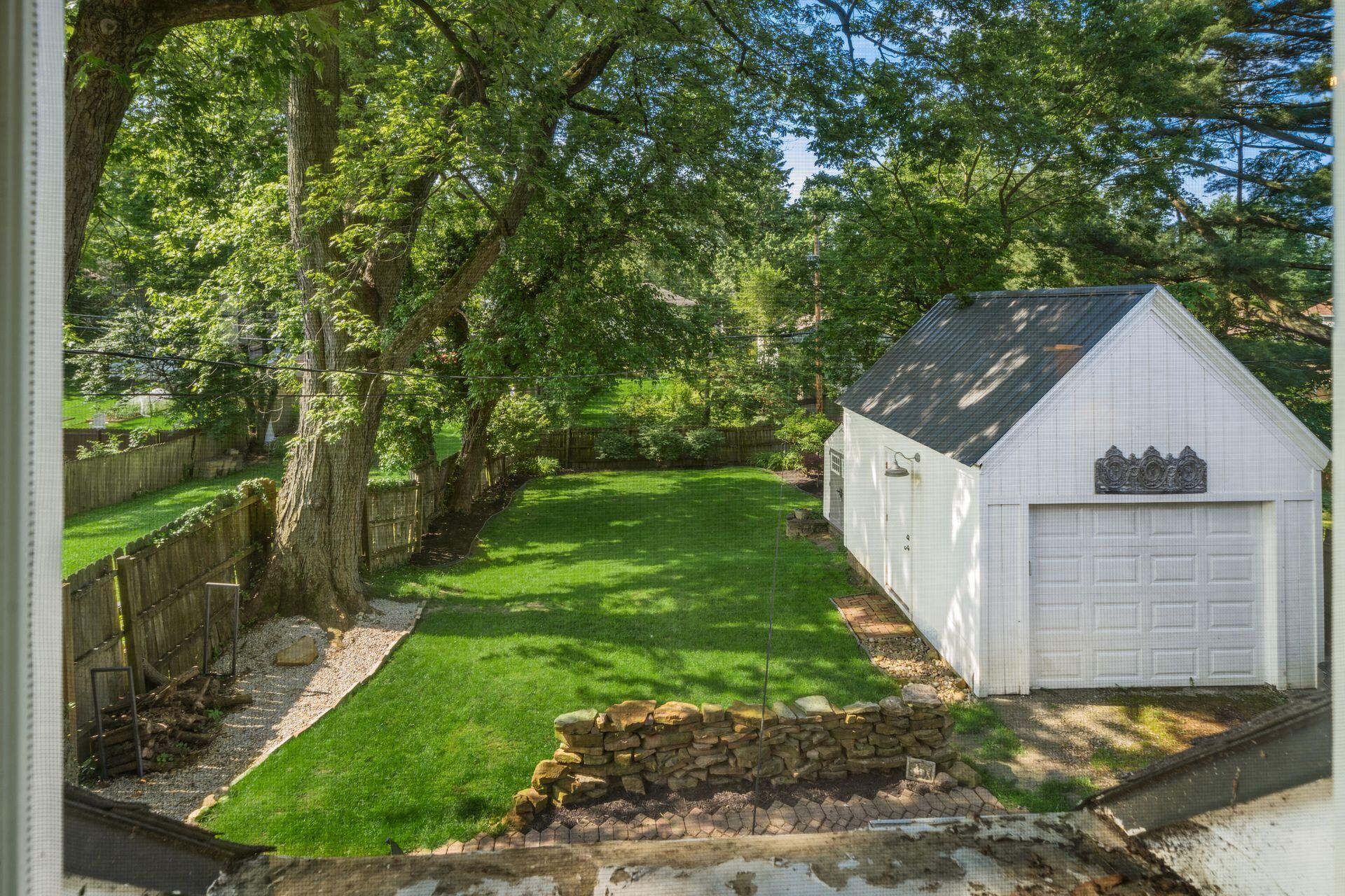 113 Chase Road Columbus, OH 43214 - Photo 29 of 35 Yard