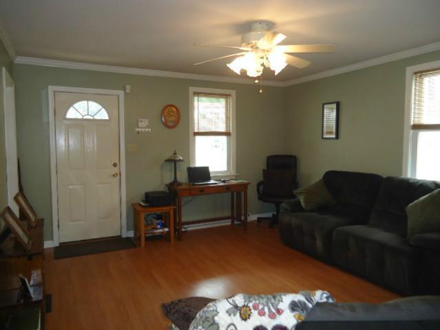 1614 Clinton Street McKees Rocks, PA 15136 - Photo 3 of 19 Living Room.