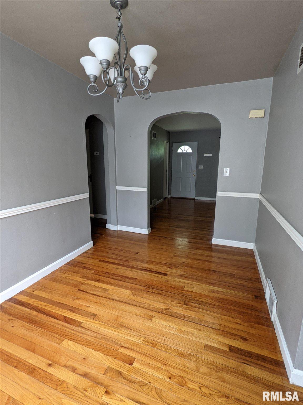 416 Sherry Road Marion, IL 62959 - Photo 12 of 30 Gallery Image 12