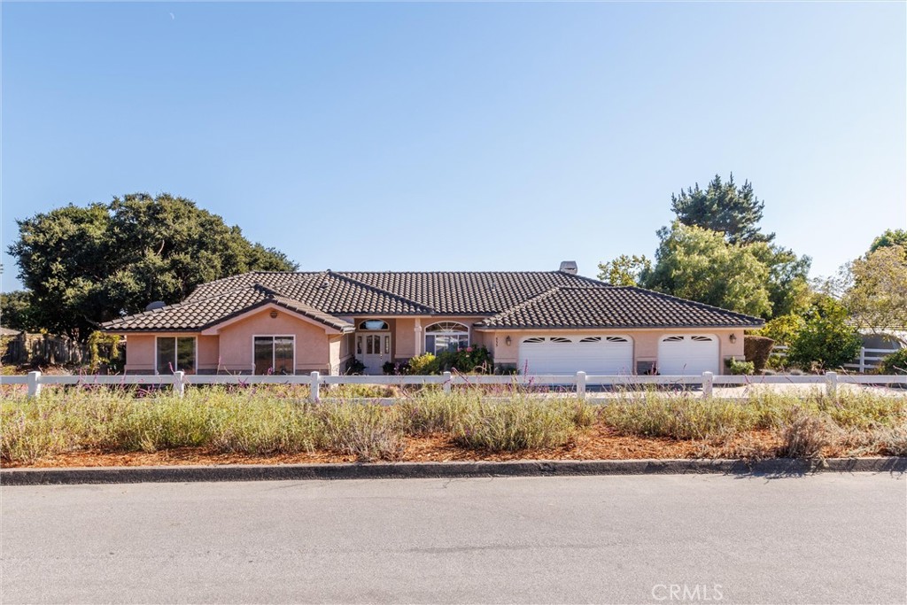 535 Charro Way Nipomo, CA 93444 - Photo 28 of 34 front view of a house with a street