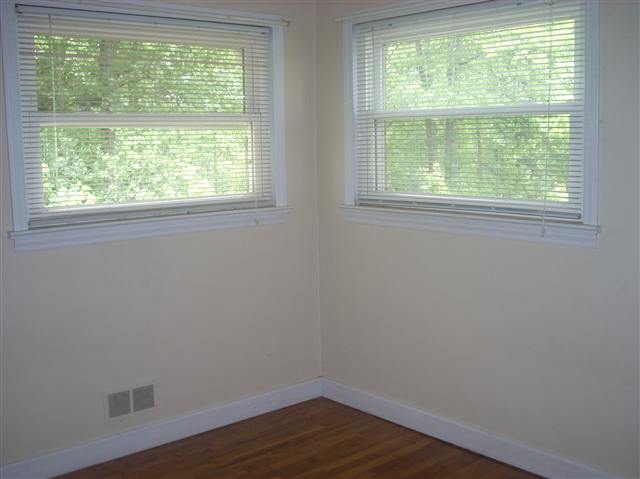 130 Spring Lane Inman, SC 29349 - Photo 4 of 6