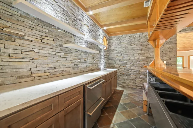 $995,000 | 2404 West 10 1/2 Mile Road, Irons, MI 49644